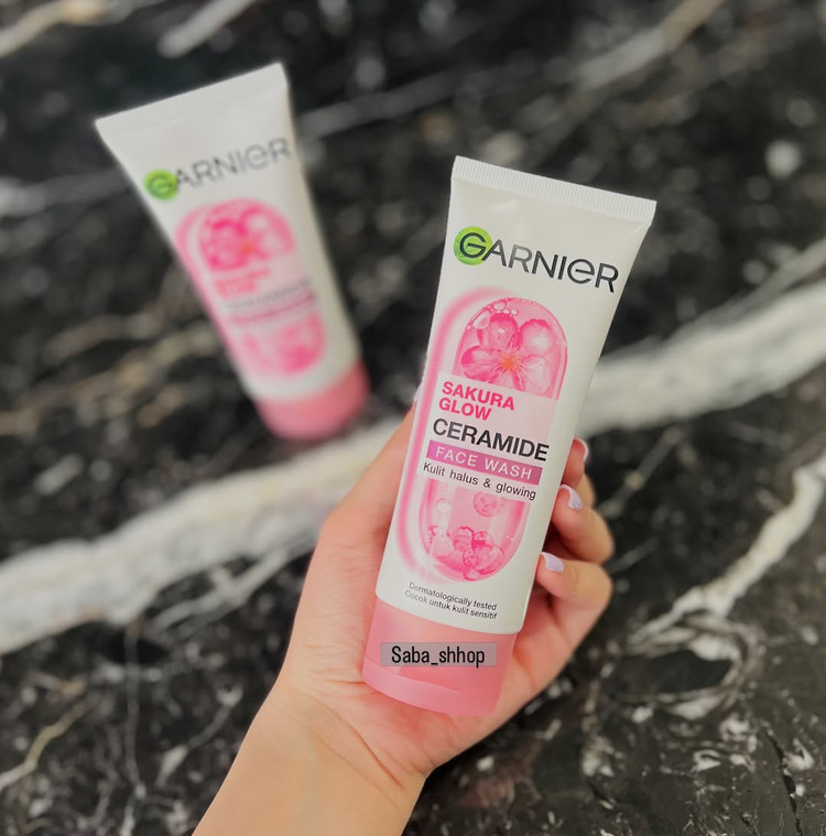 فیس واش گارنیر Sakura Glow Ceramide